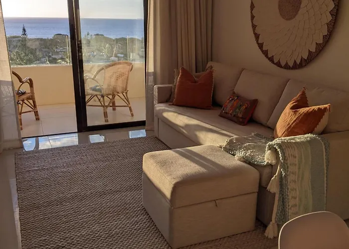Seaview Serenity Apartment